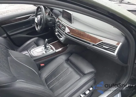 2021 BMW 740I xDrive из США, поврежденный, VIN WBA7T4C08MCG11987